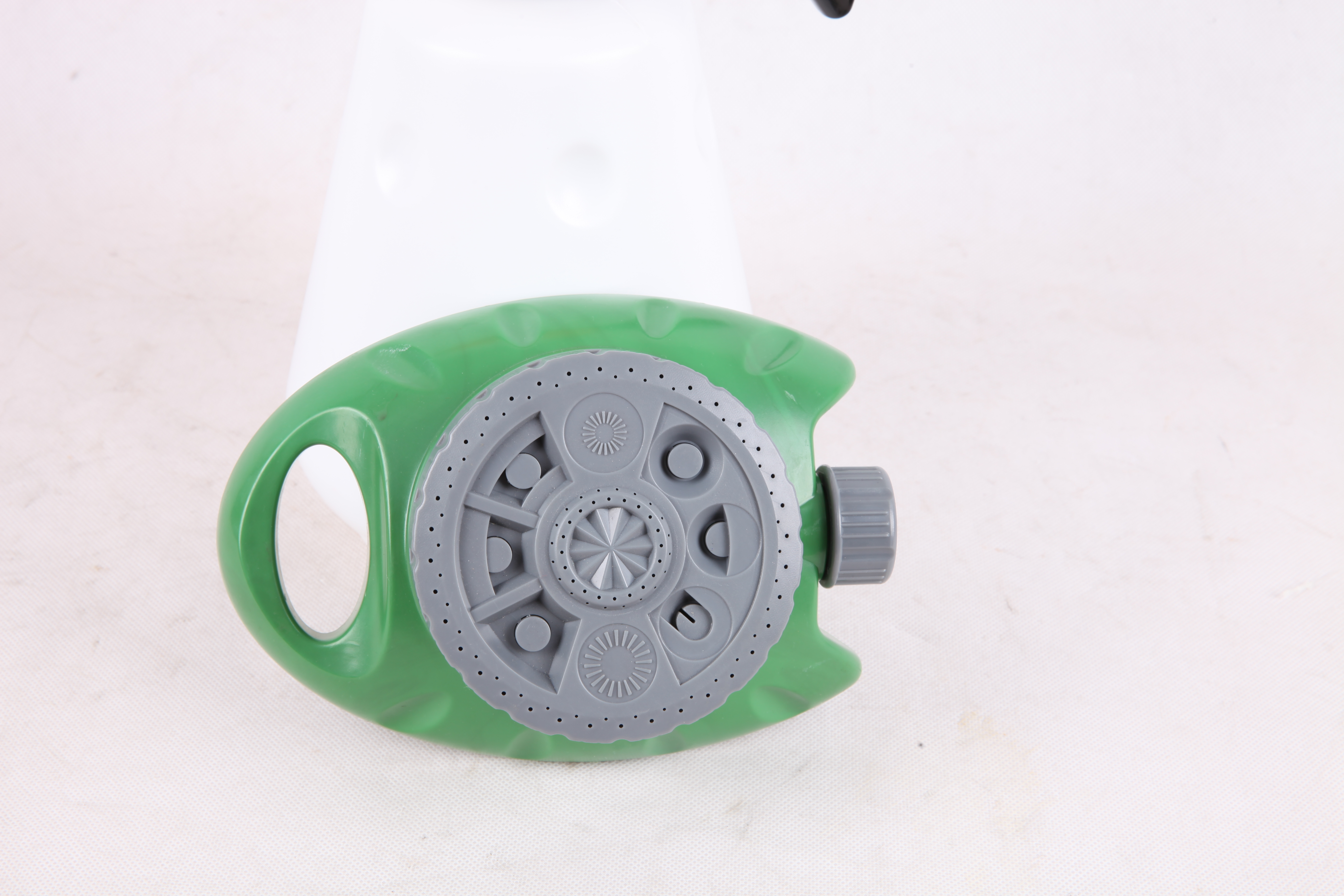 رشاش بلاستيك فوق الارض (5)