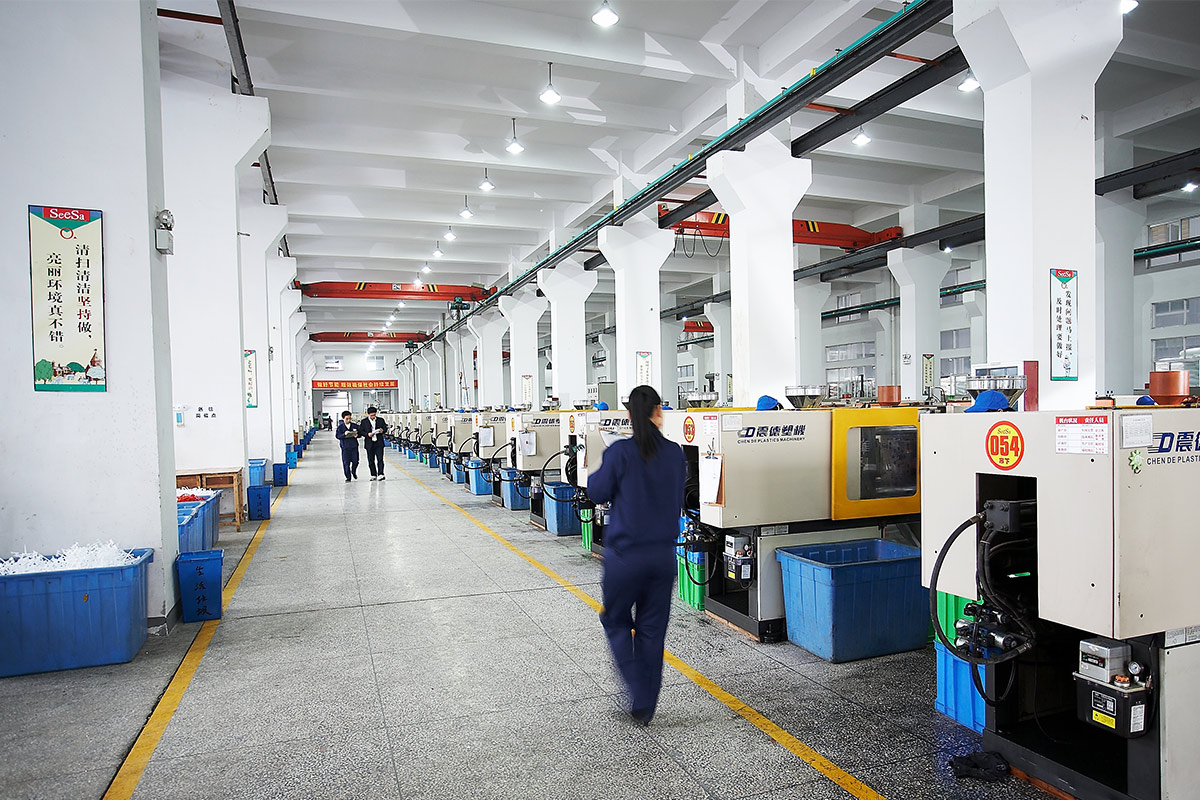 الصين ستواصل تعزيز الانفتاح المالي: مركزي